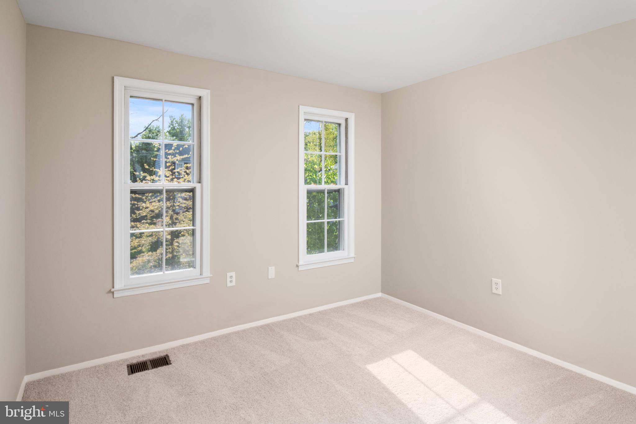 WOODLARK - Residential