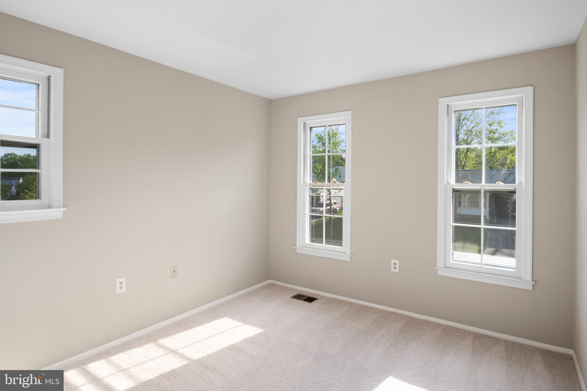 WOODLARK - Residential