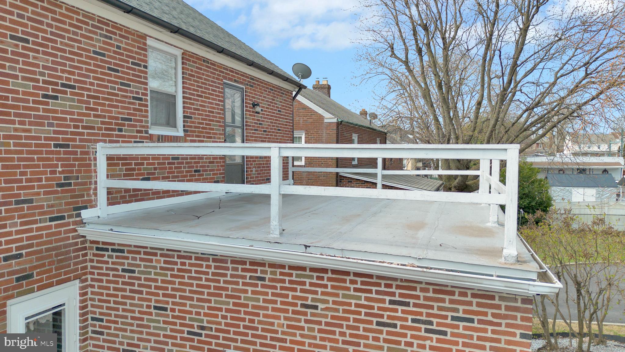 CLIFTON HEIGHTS - Residential