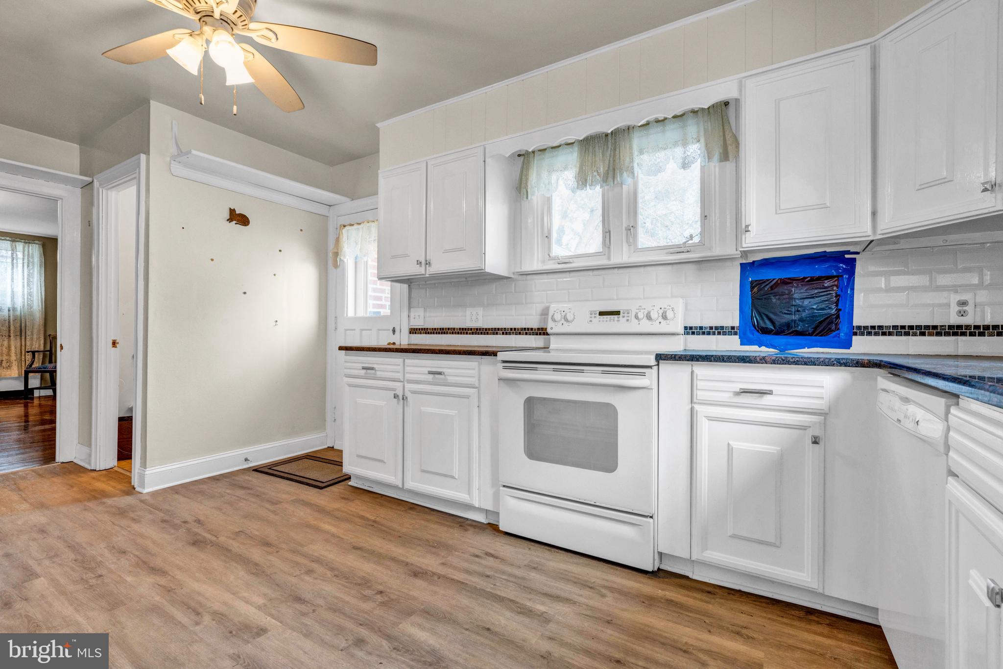 CLIFTON HEIGHTS - Residential