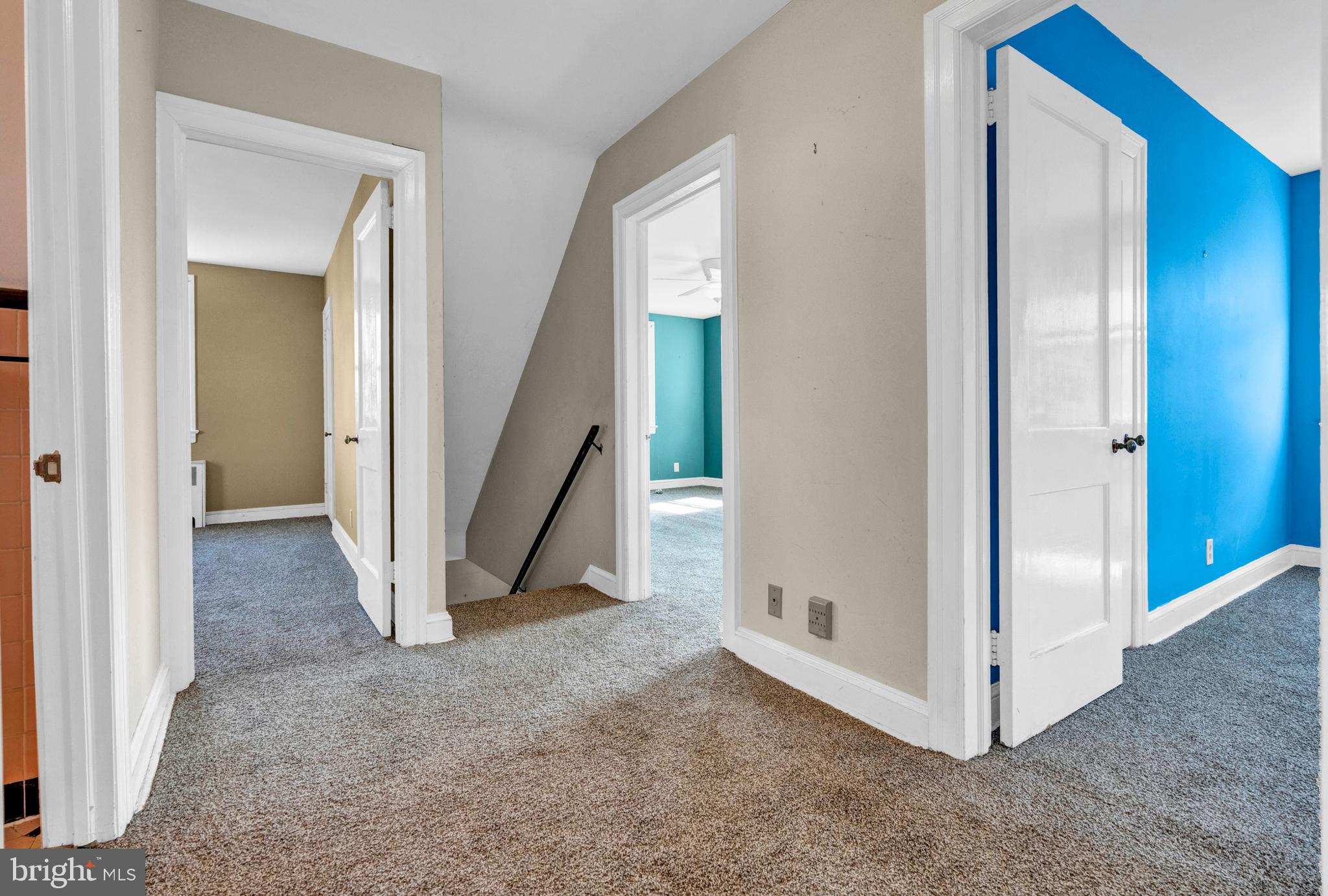 CLIFTON HEIGHTS - Residential