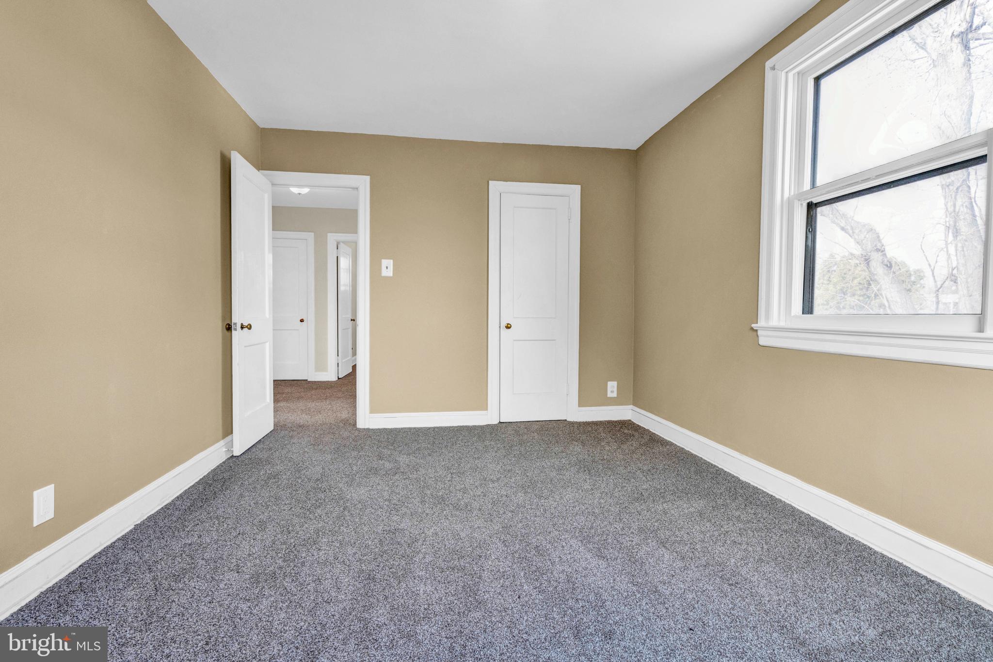 CLIFTON HEIGHTS - Residential