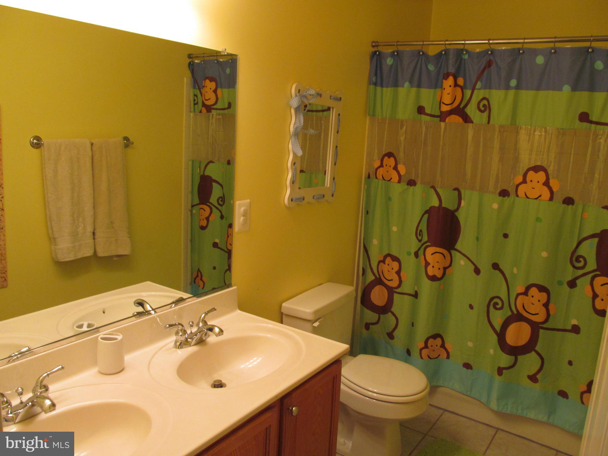 PRIVATE COLONY - Residential