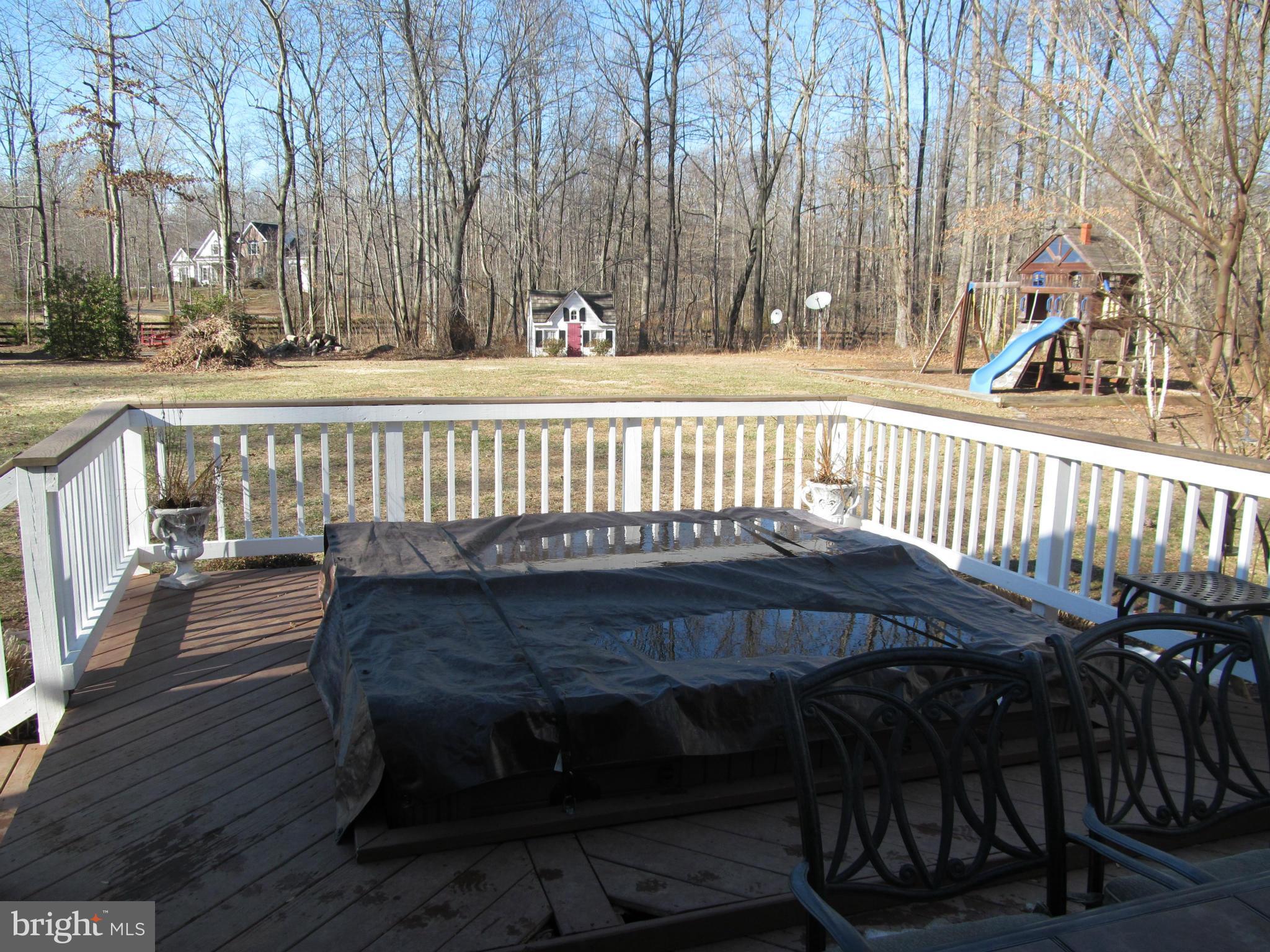 PRIVATE COLONY - Residential