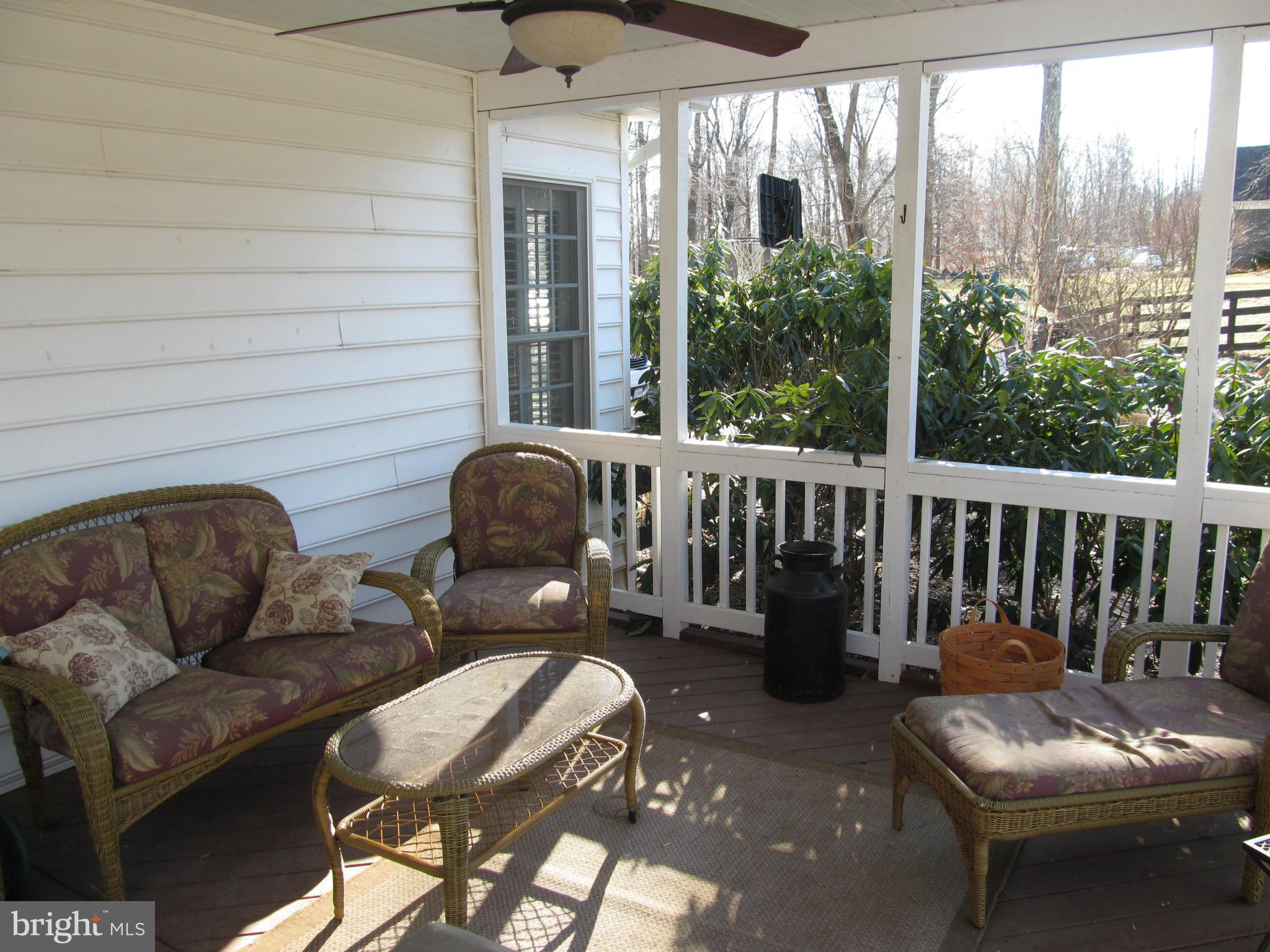 PRIVATE COLONY - Residential