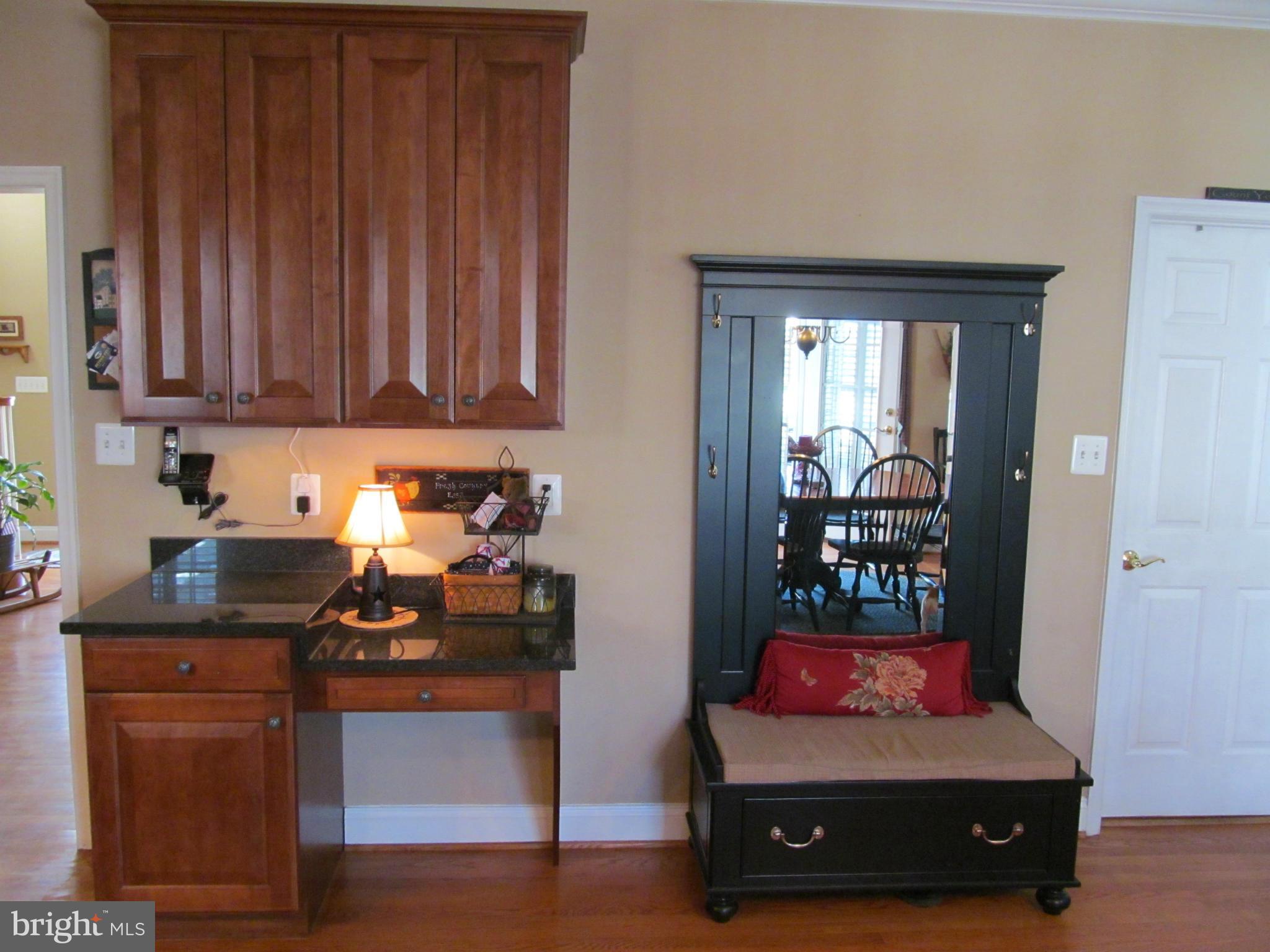 PRIVATE COLONY - Residential