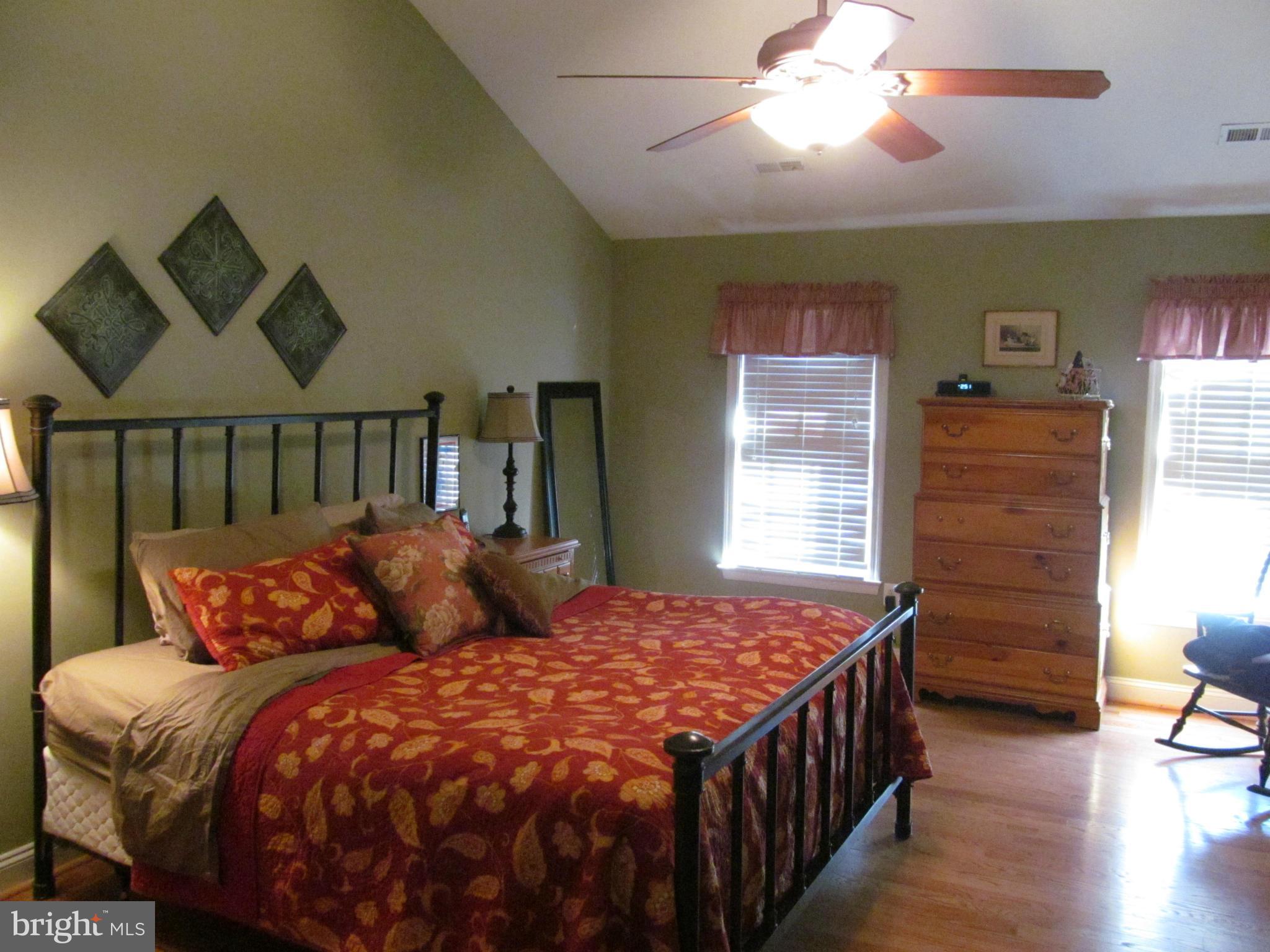 PRIVATE COLONY - Residential