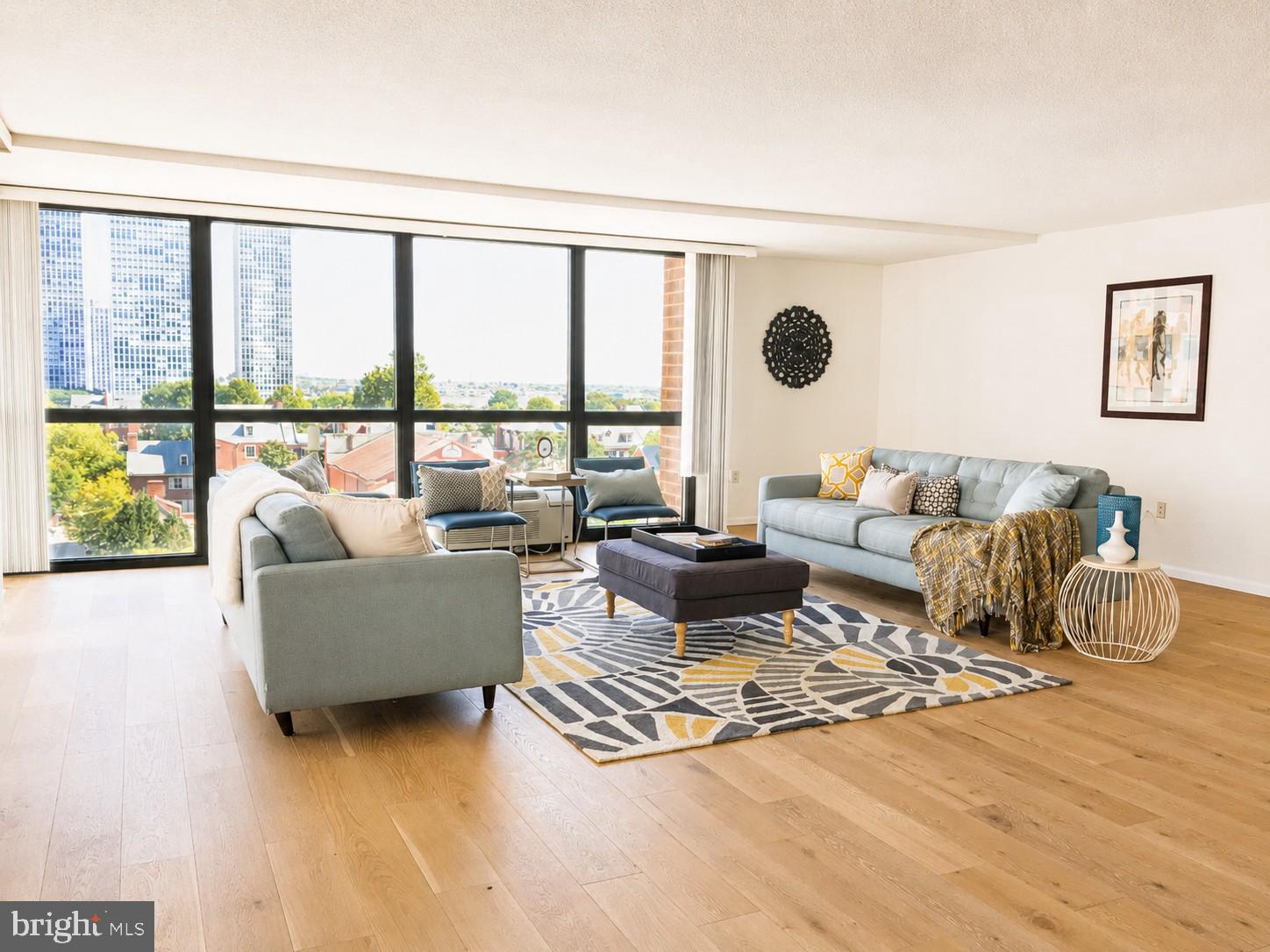 233 S 6TH STREET 907O