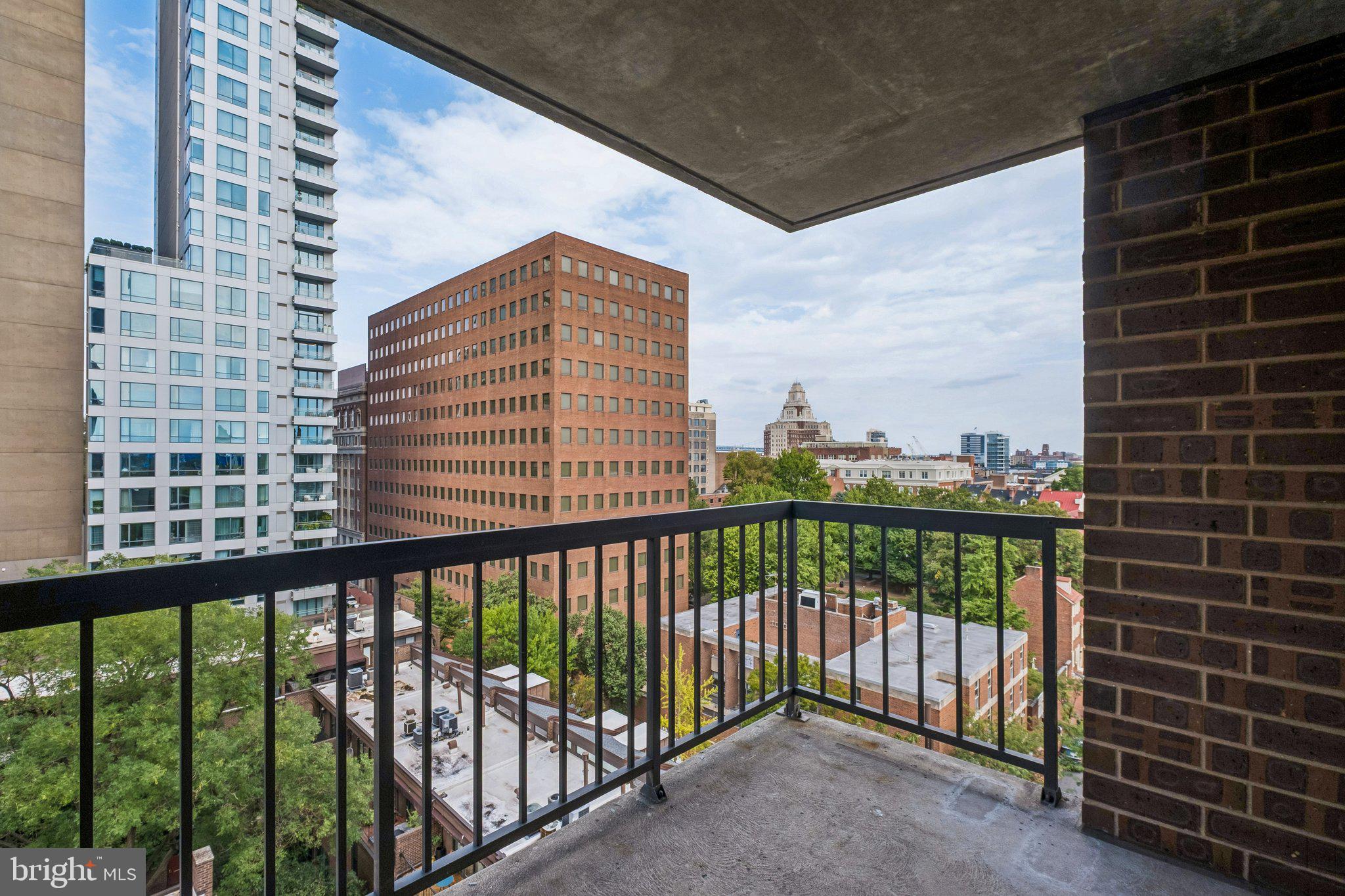 233 S 6TH STREET 907O