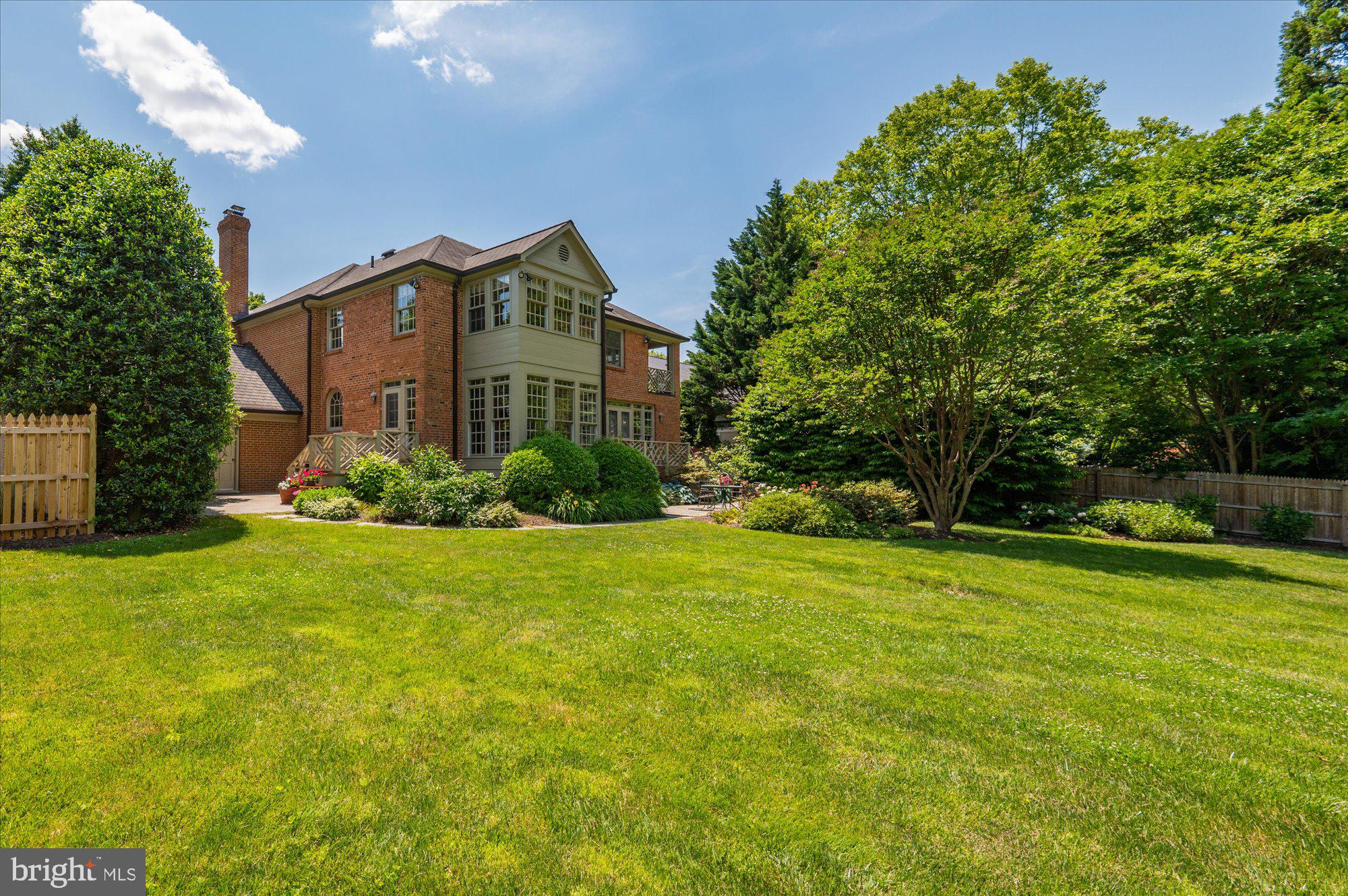 MCAULEY PARK - Residential