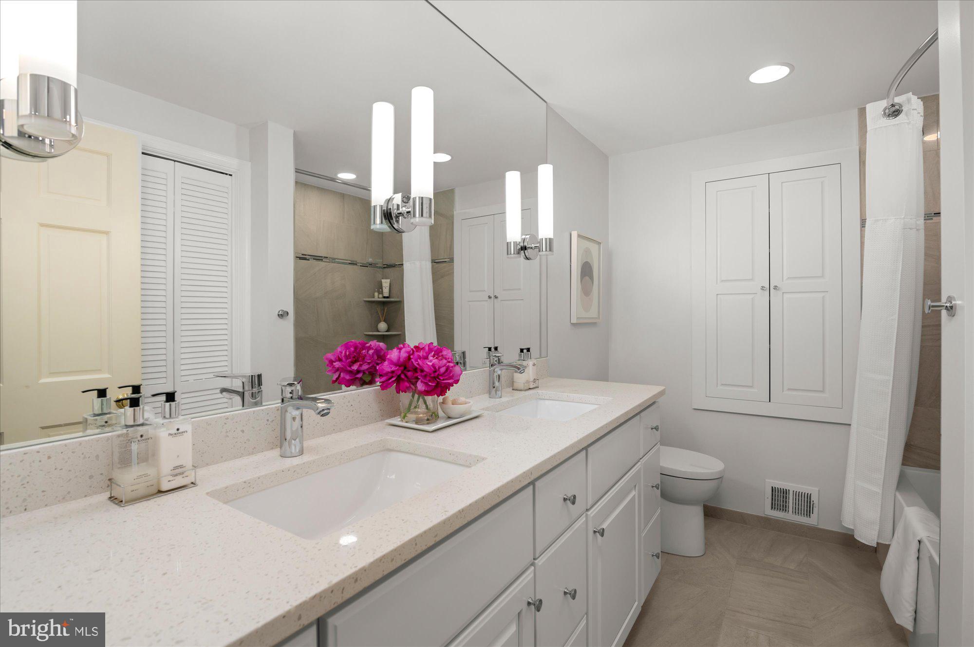 MCAULEY PARK - Residential