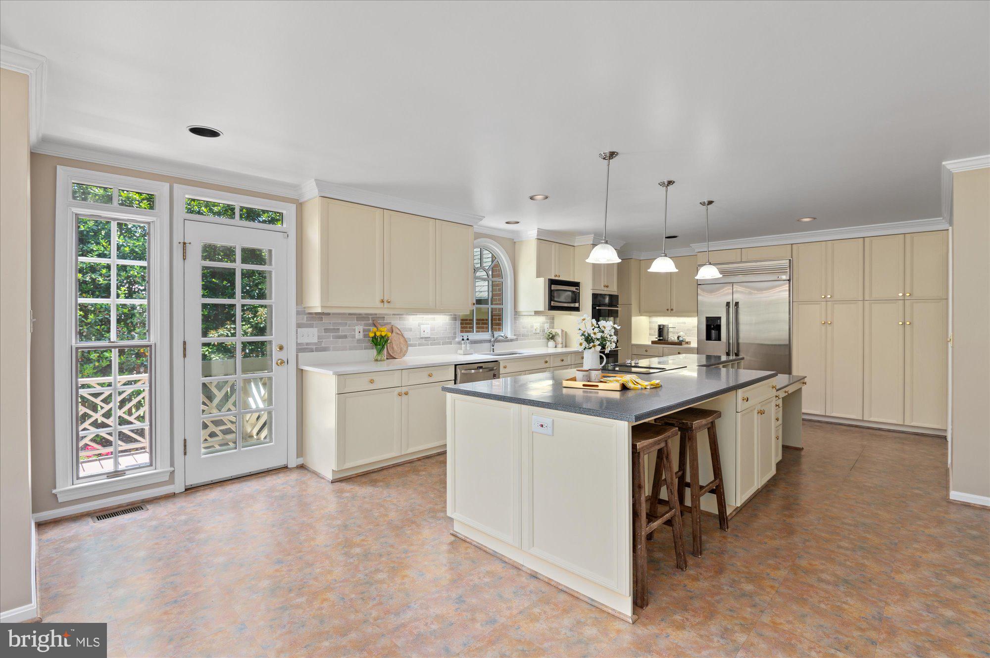 MCAULEY PARK - Residential