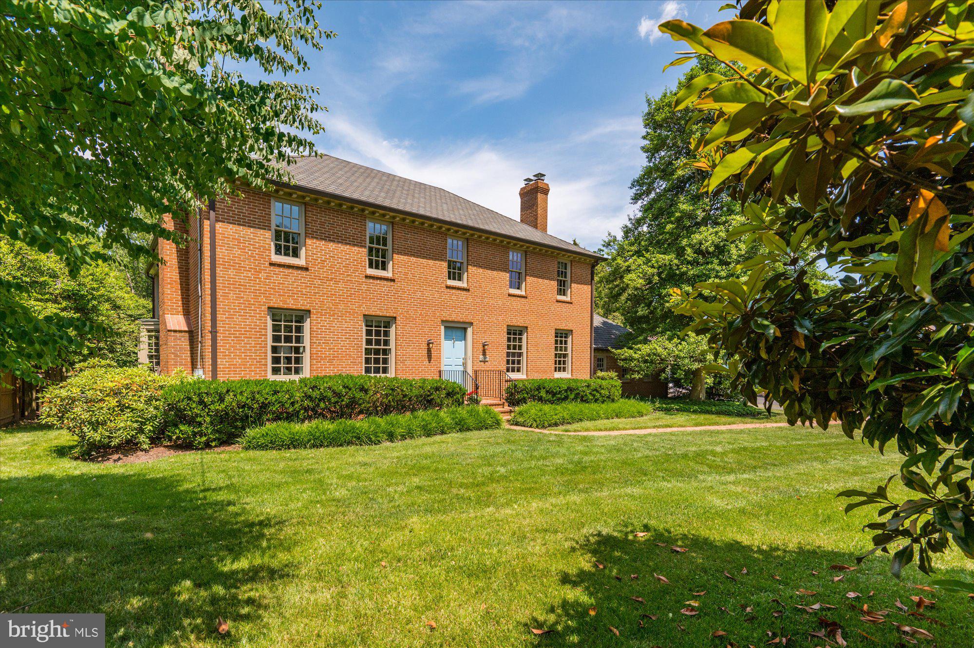 MCAULEY PARK - Residential