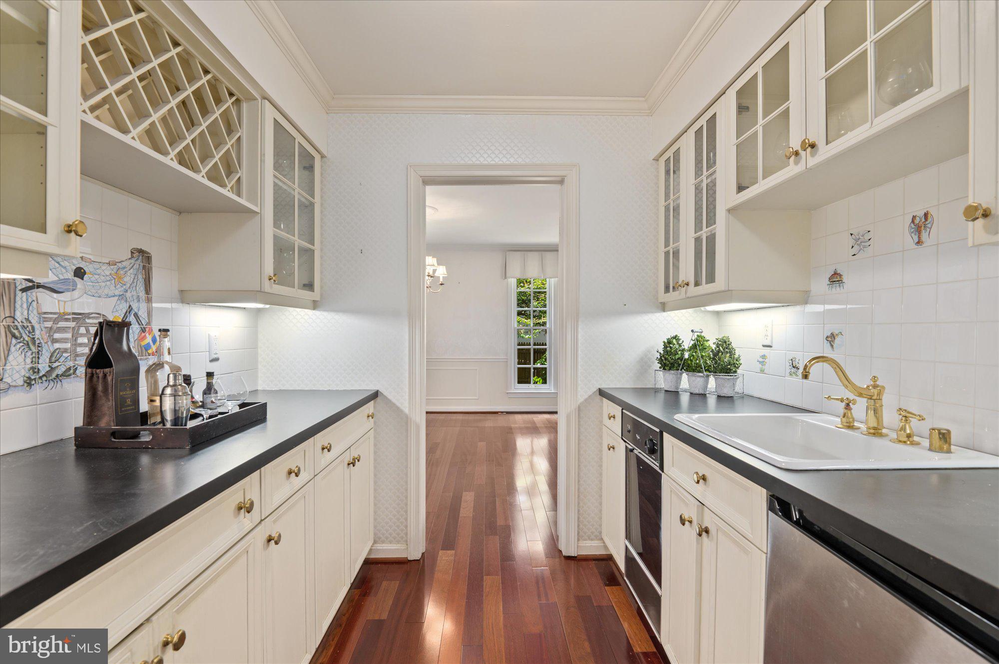 MCAULEY PARK - Residential