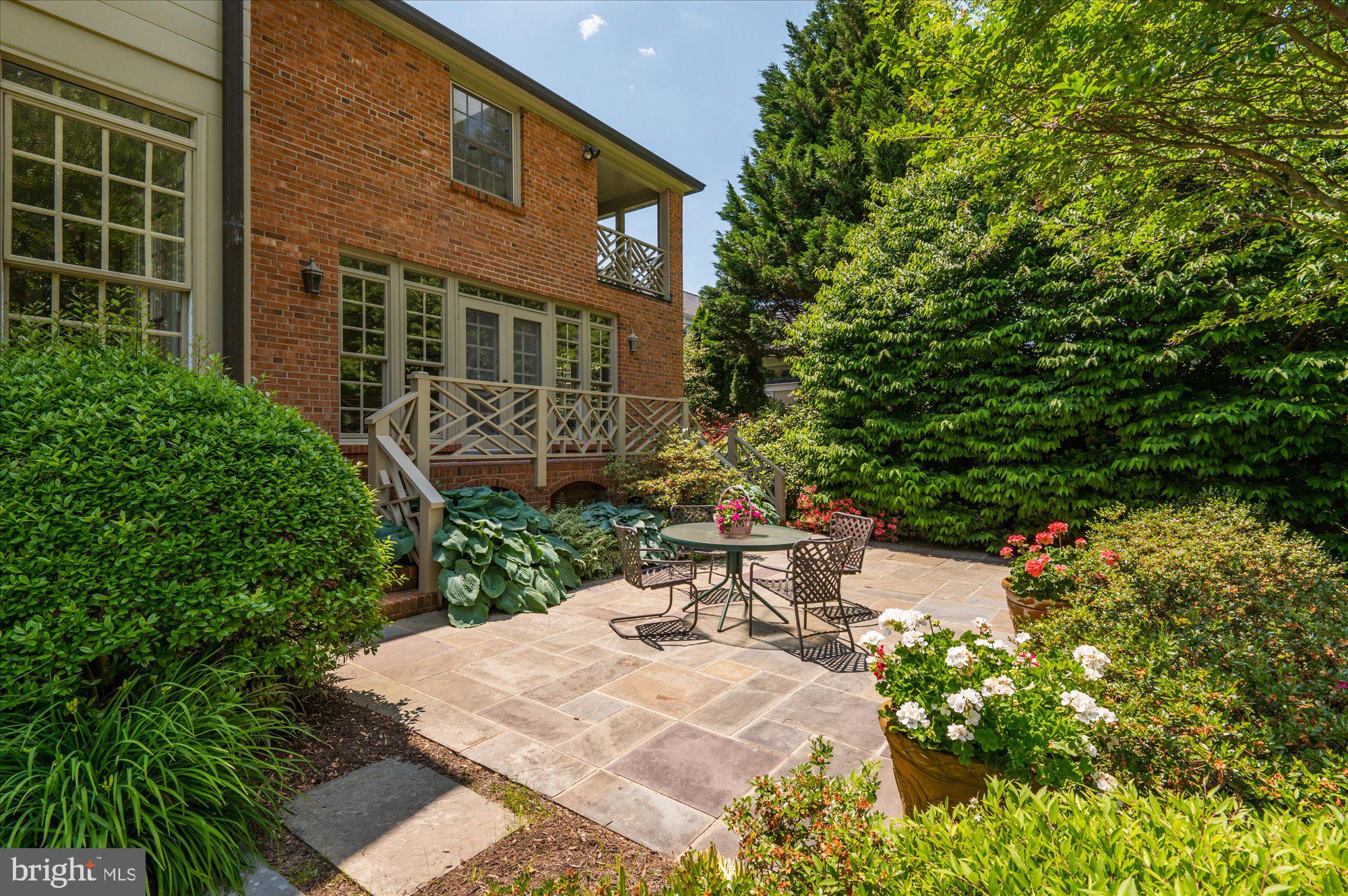 MCAULEY PARK - Residential