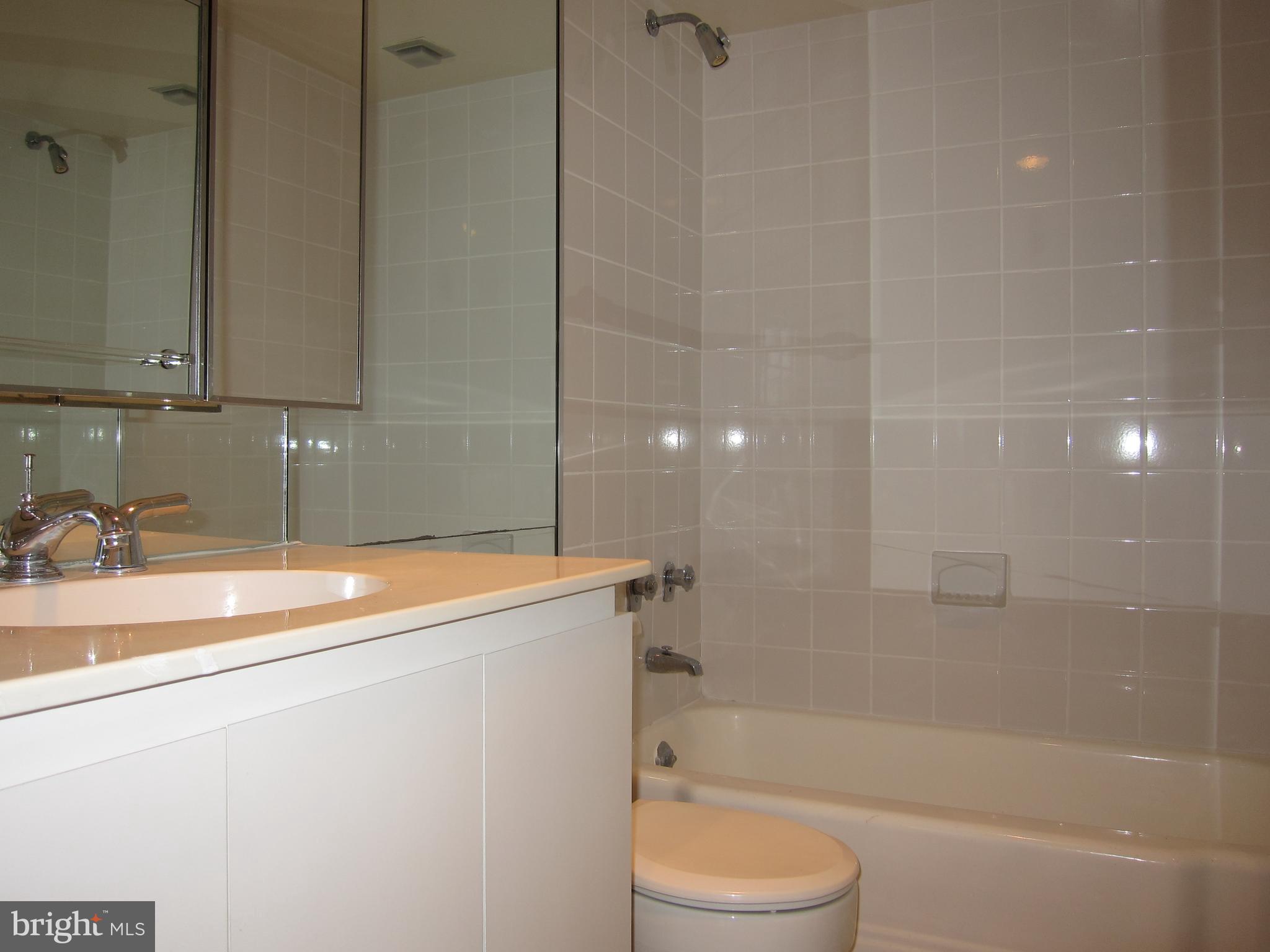 RITTENHOUSE SQUARE - Residential Lease