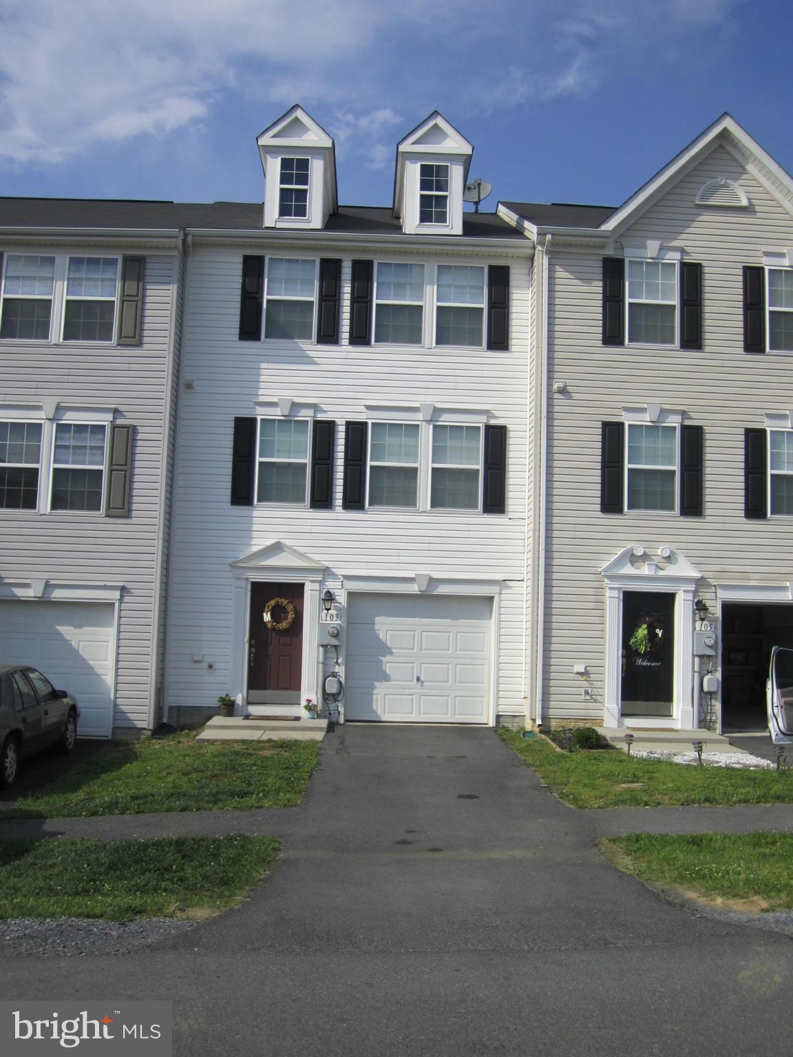 MANOR PARK - Residential