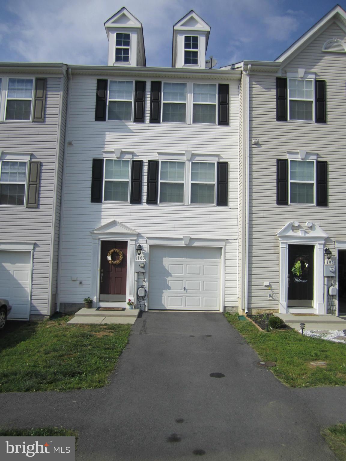 MANOR PARK - Residential