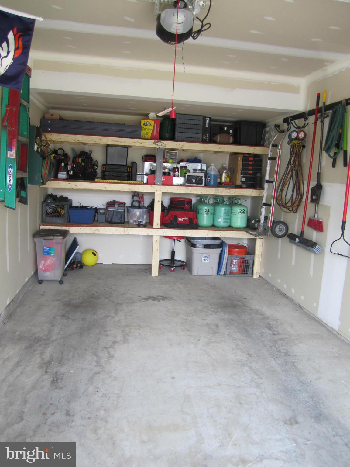 MANOR PARK - Residential