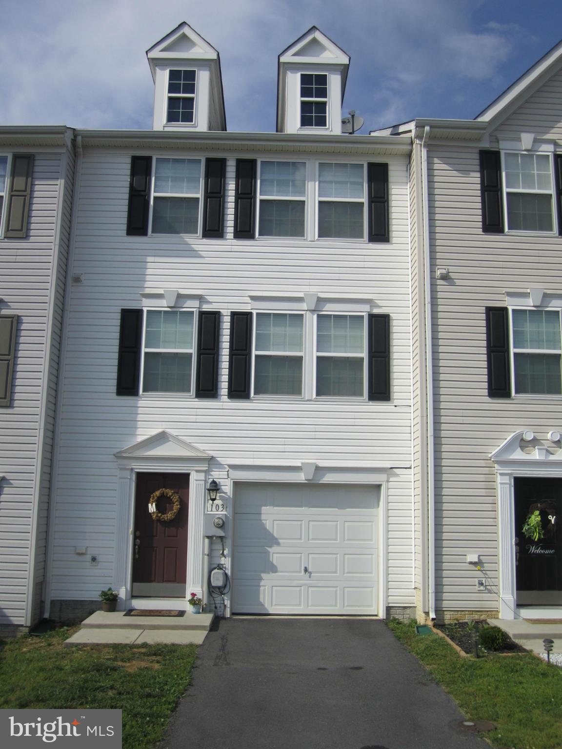 MANOR PARK - Residential