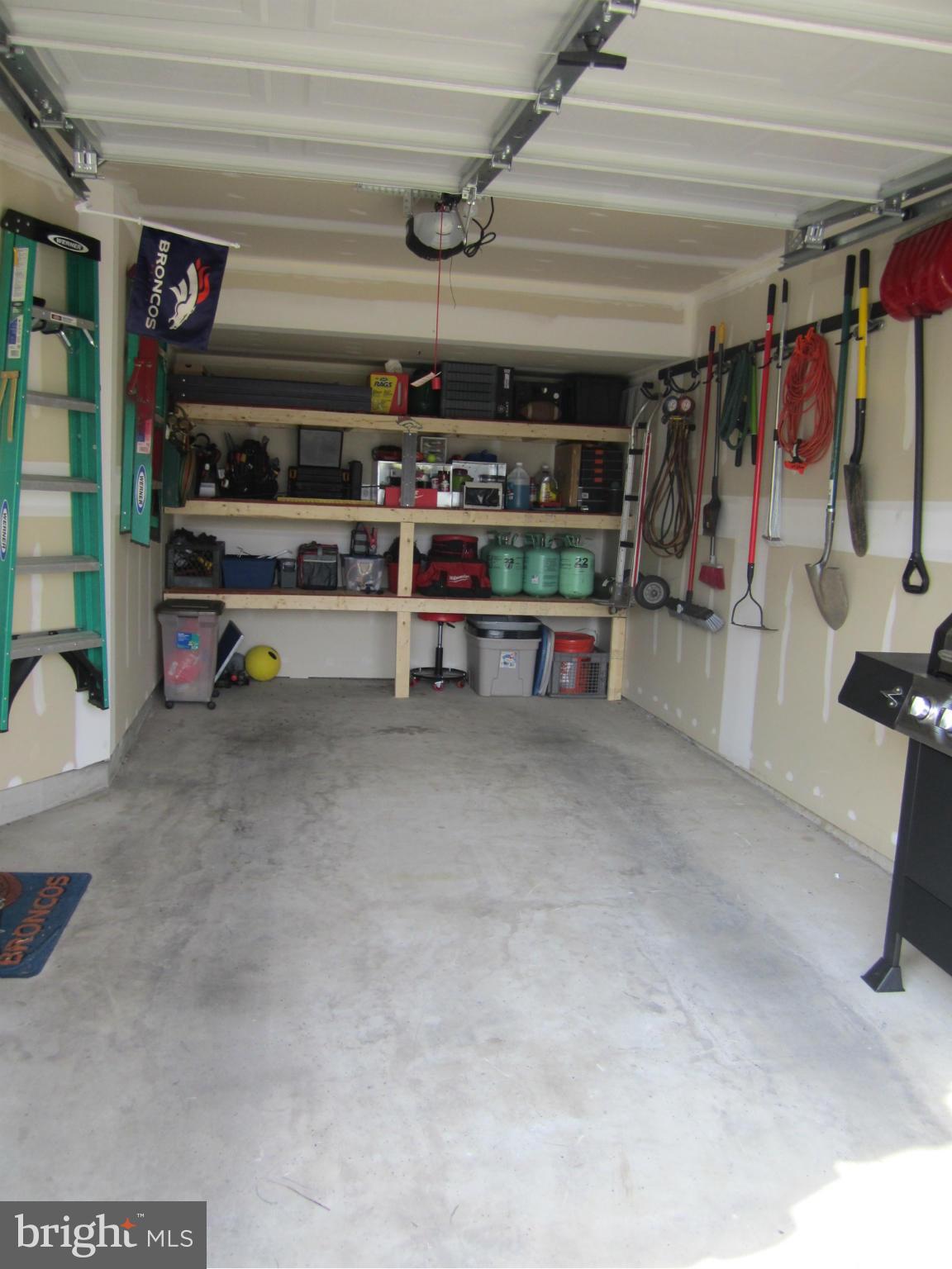 MANOR PARK - Residential