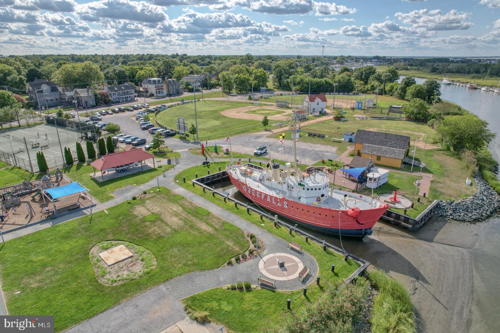 COVERED BRIDGE TRAILS - Residential