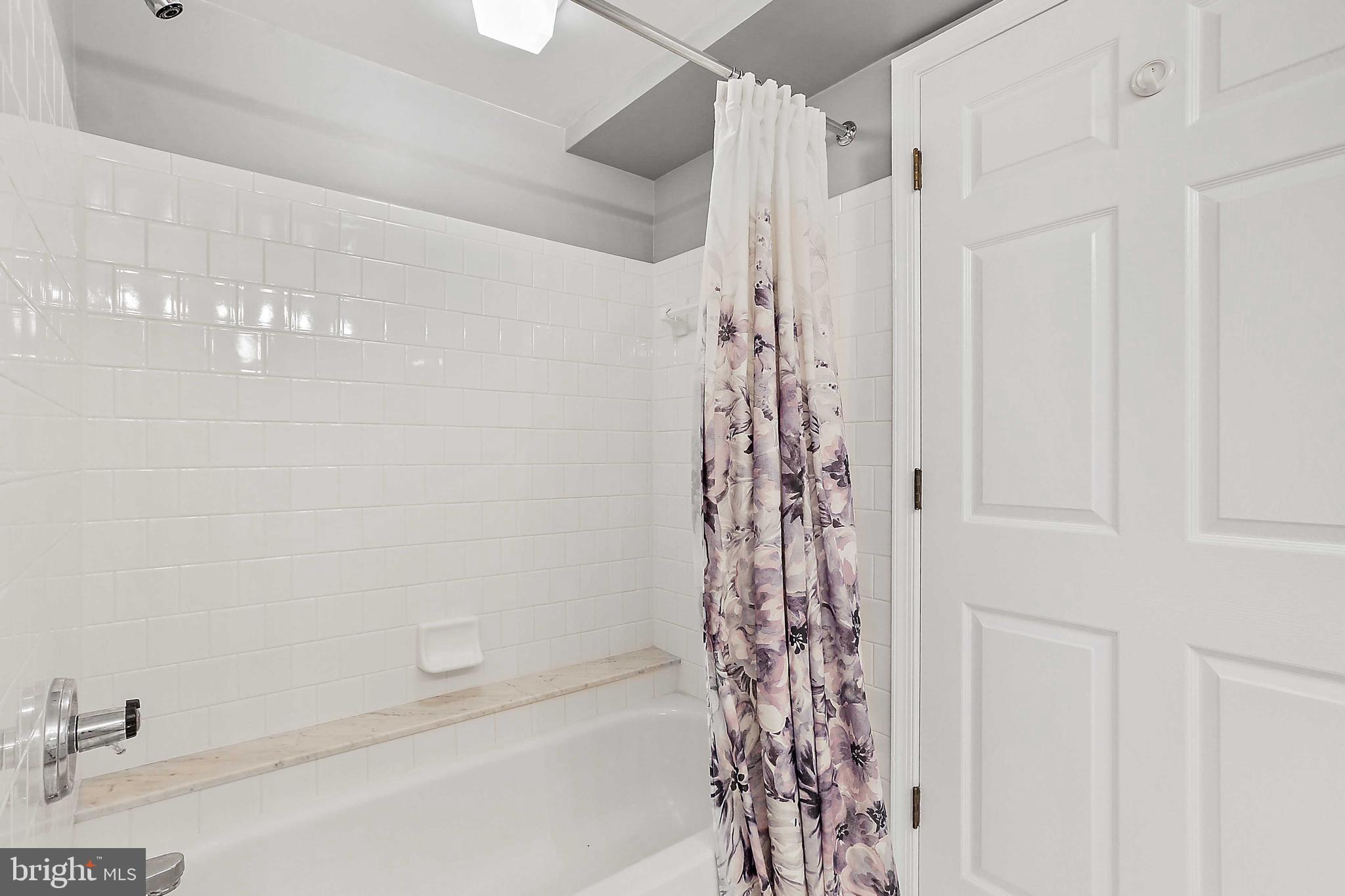 BELMONT FOREST - Residential