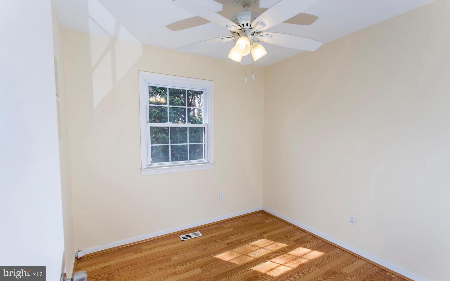 LAKE RIDGE - Residential Lease