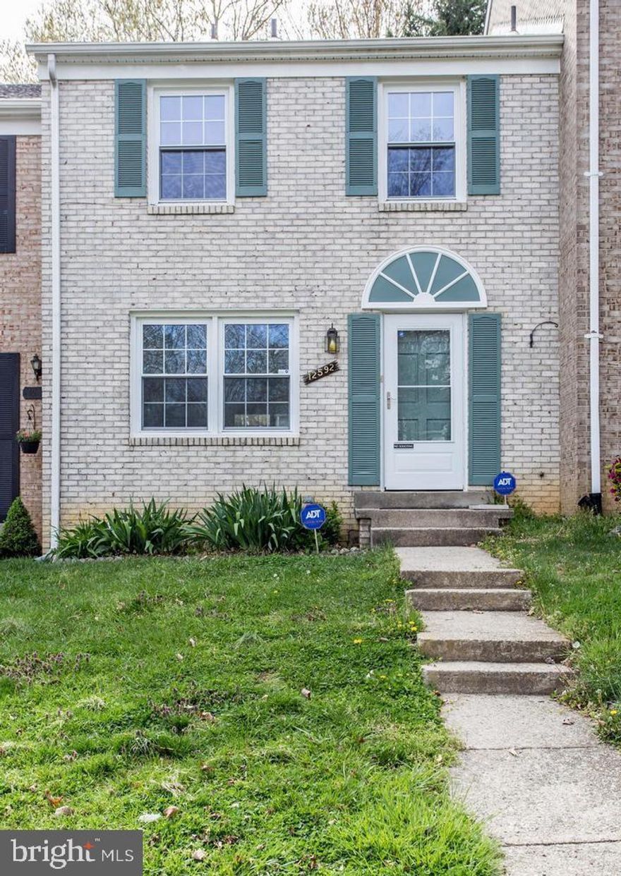 Updated Lake Ridge townhouse ready to move in. Stainless steel appliances, hardwood floors, and carpet in basement. Close to the marina shops, dining, 95, and VRE. Community swimming pool a few blocks from the house.