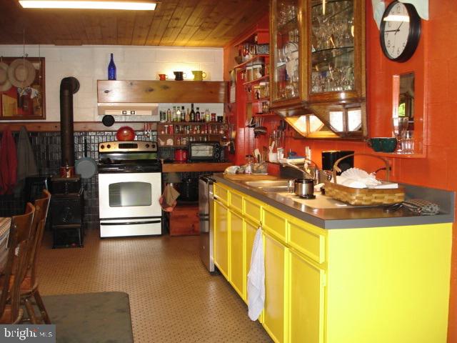 RED LION - Residential