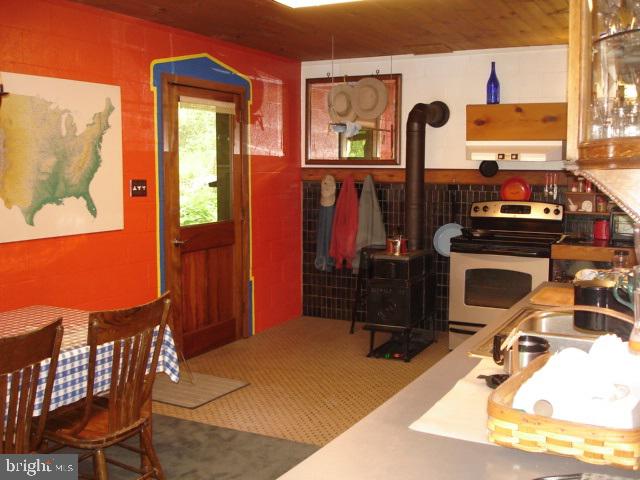 RED LION - Residential