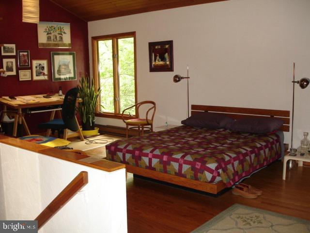 RED LION - Residential