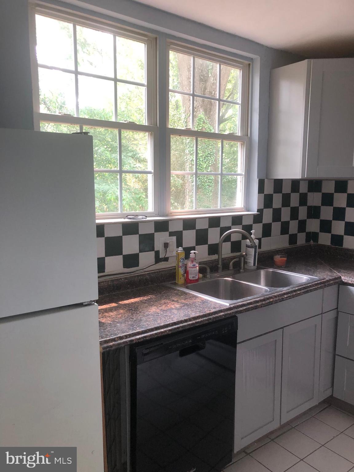 LAYTONIA - Residential