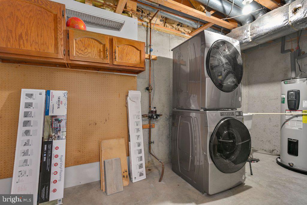 WOODLAND HILLS - Residential