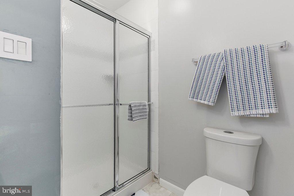 WOODLAND HILLS - Residential