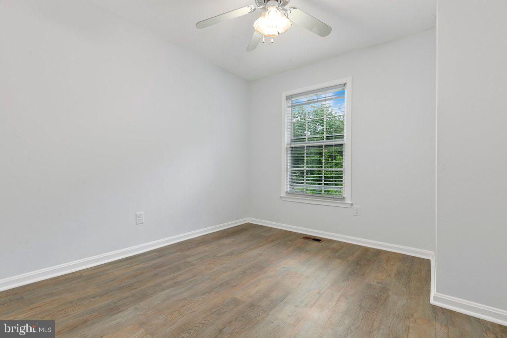 WOODLAND HILLS - Residential