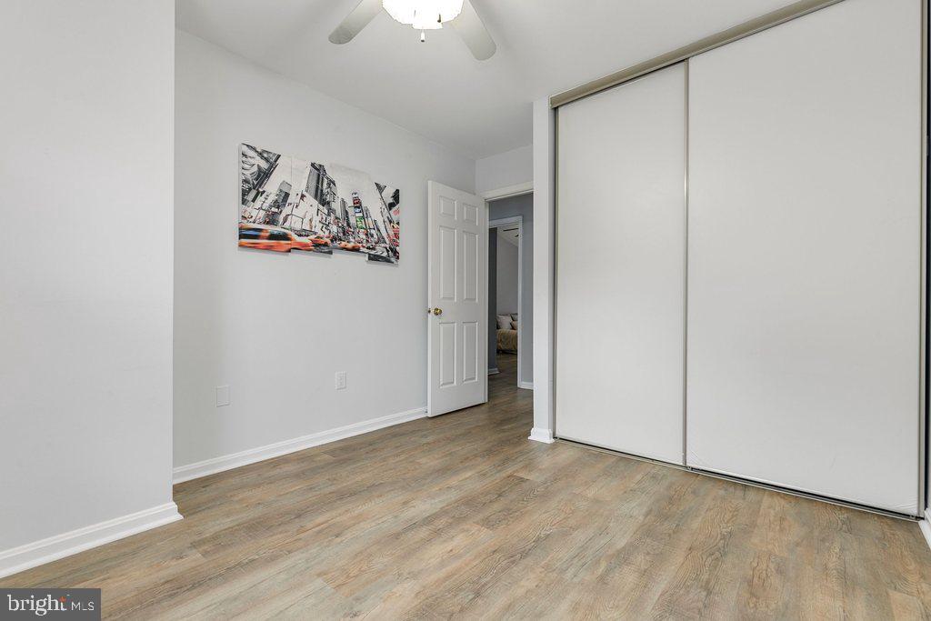 WOODLAND HILLS - Residential