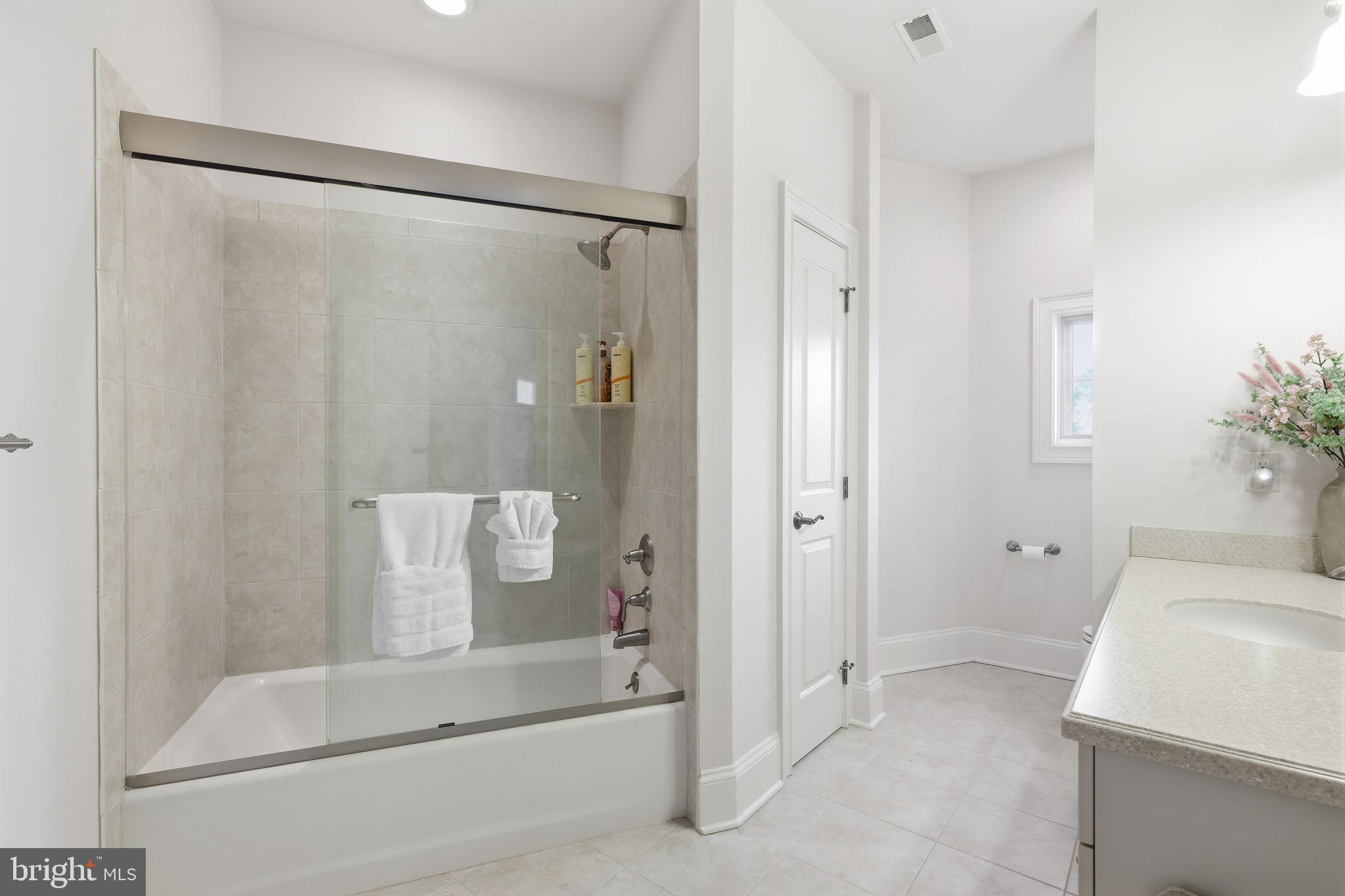 CREEKS BEND - Residential