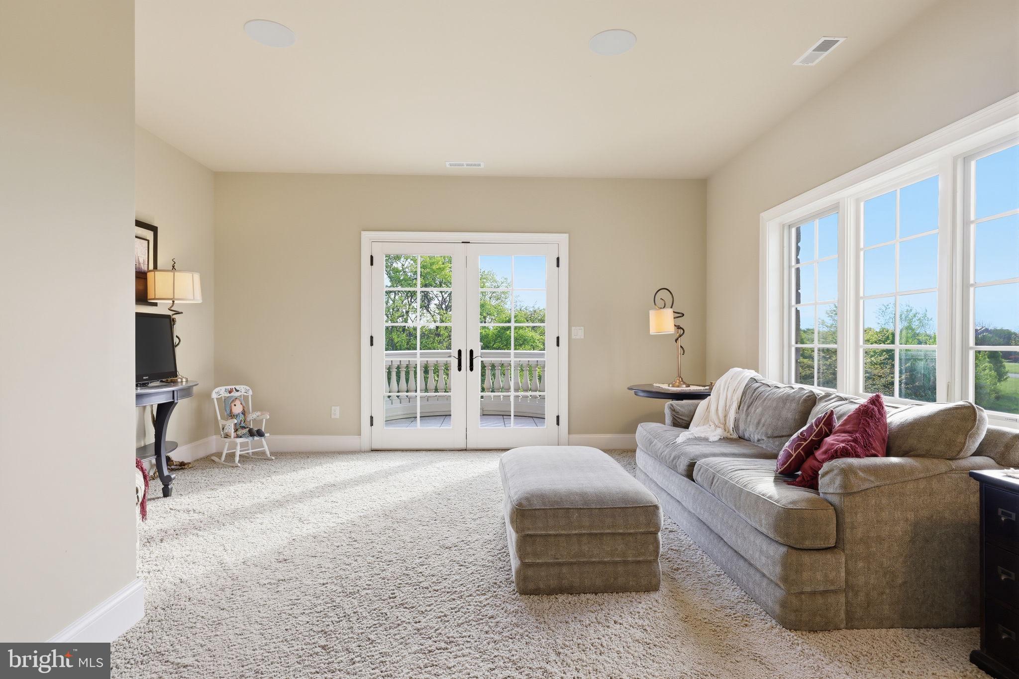 CREEKS BEND - Residential