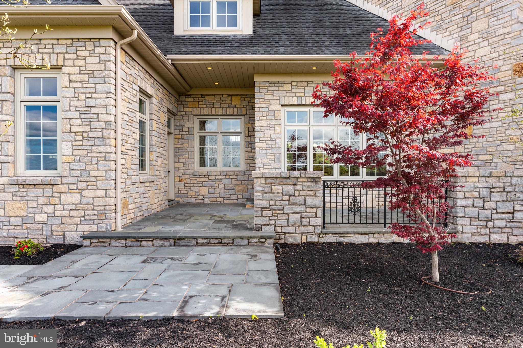 CREEKS BEND - Residential