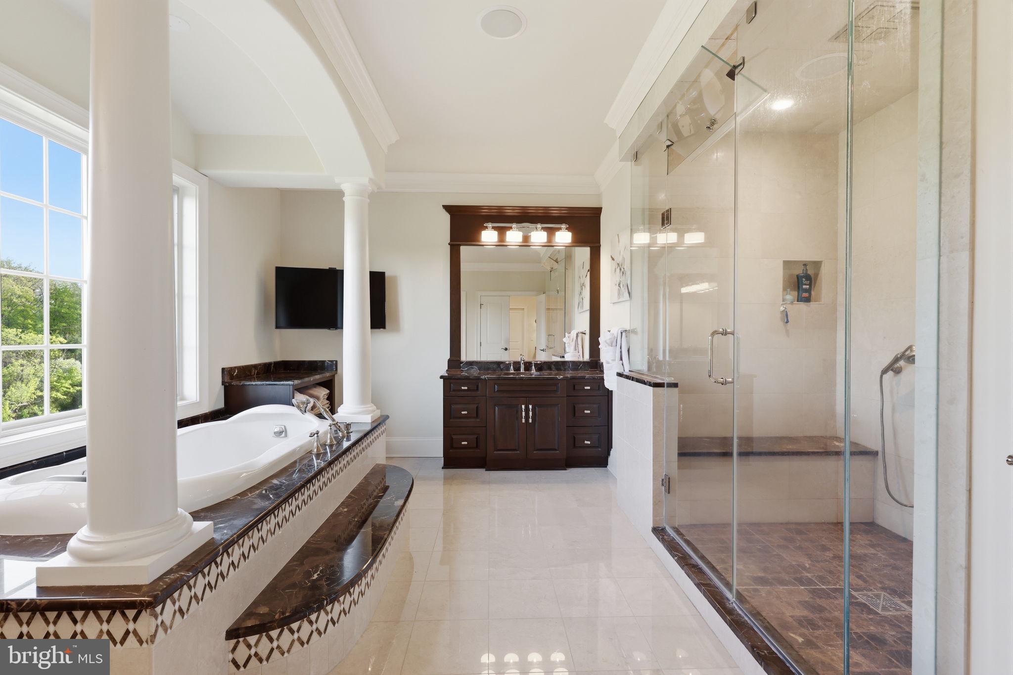 CREEKS BEND - Residential