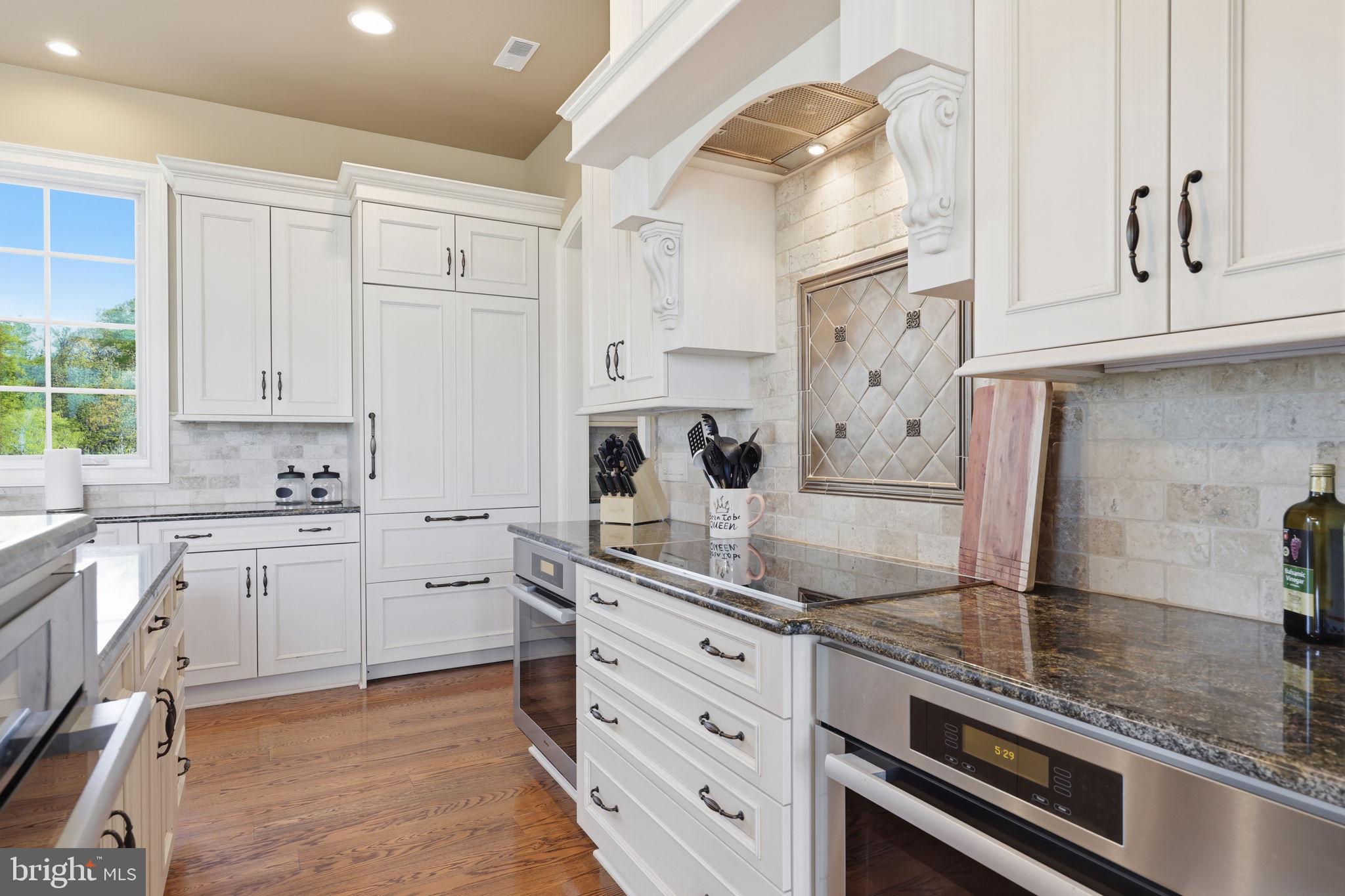 CREEKS BEND - Residential