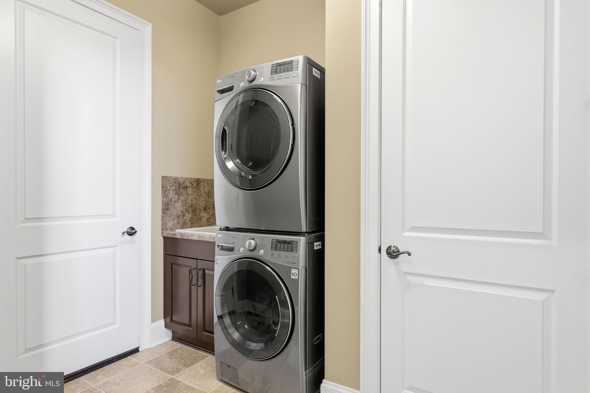 CREEKS BEND - Residential