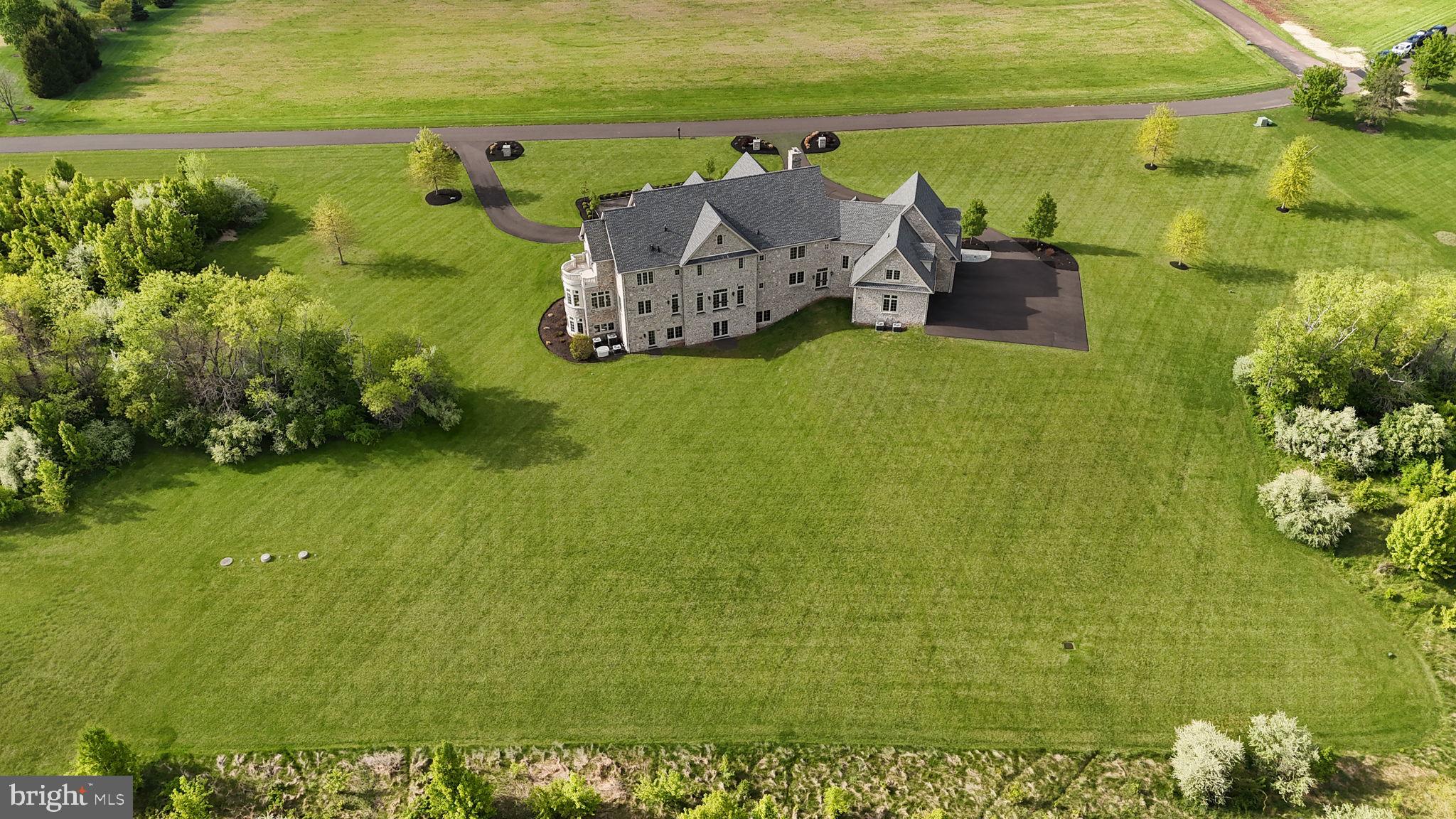 CREEKS BEND - Residential