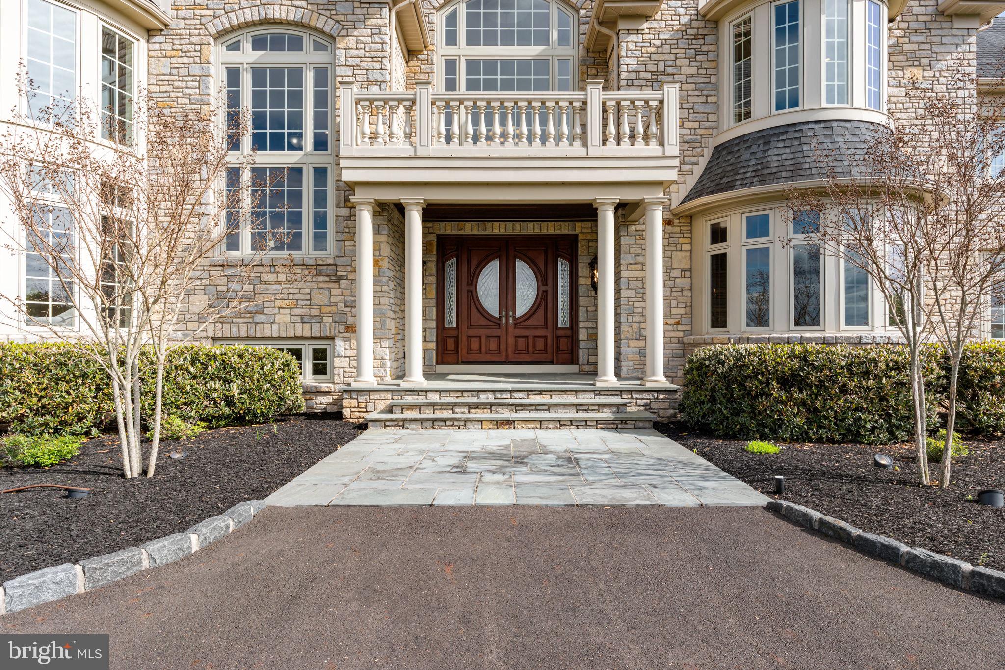 CREEKS BEND - Residential