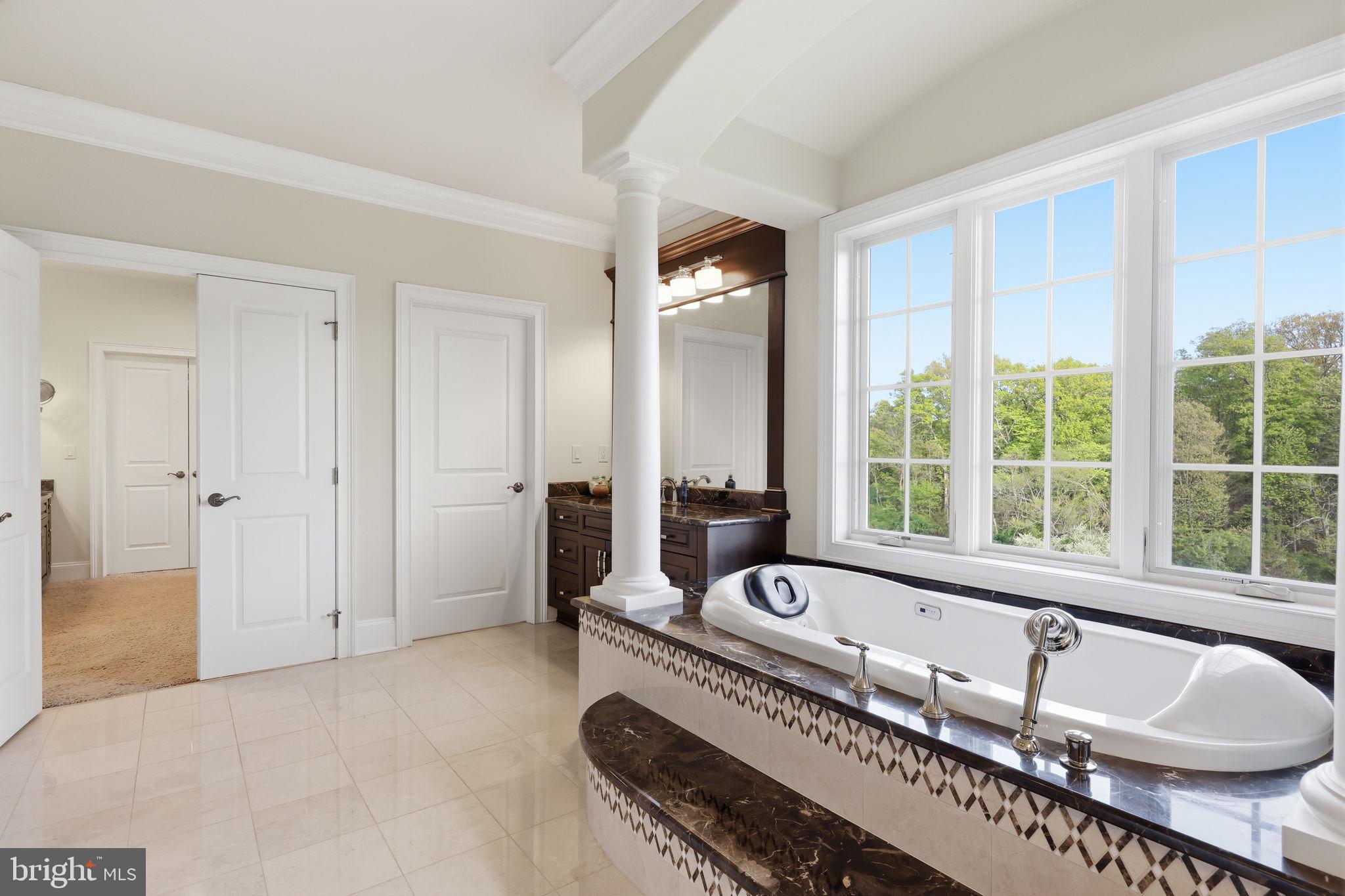 CREEKS BEND - Residential