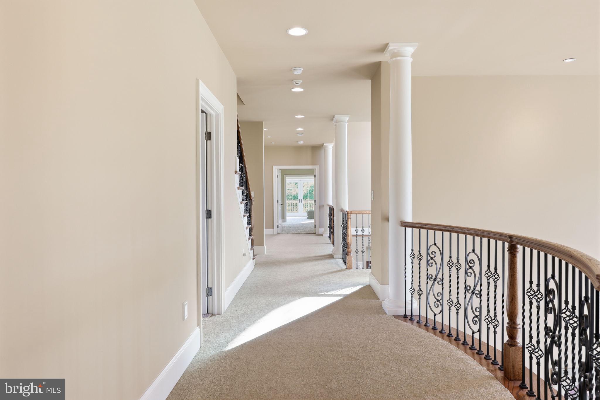 CREEKS BEND - Residential