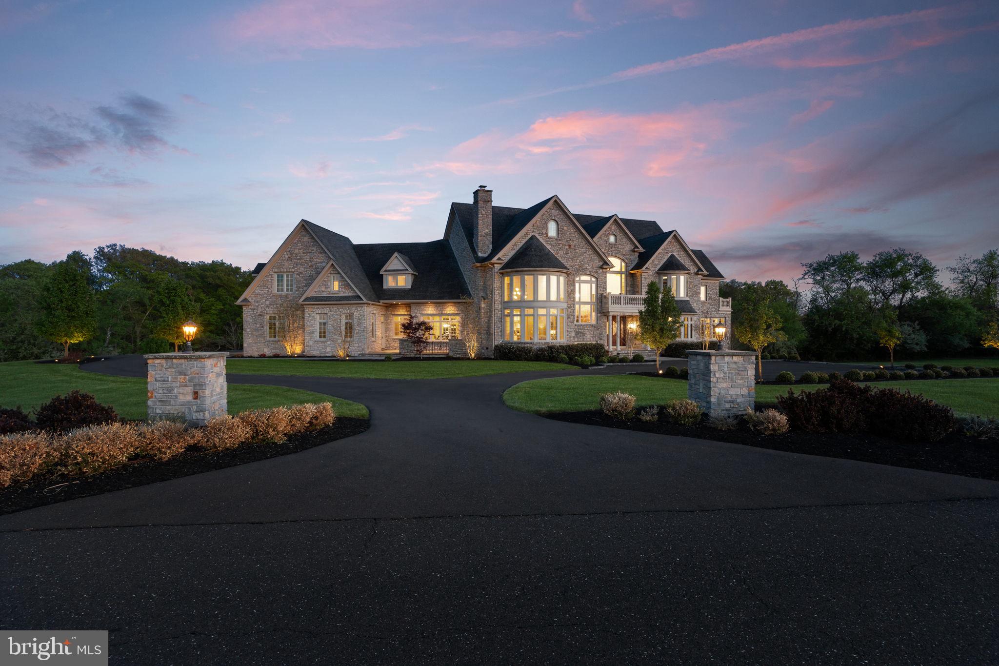 CREEKS BEND - Residential