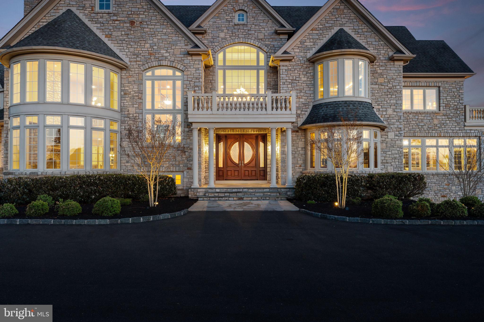 CREEKS BEND - Residential