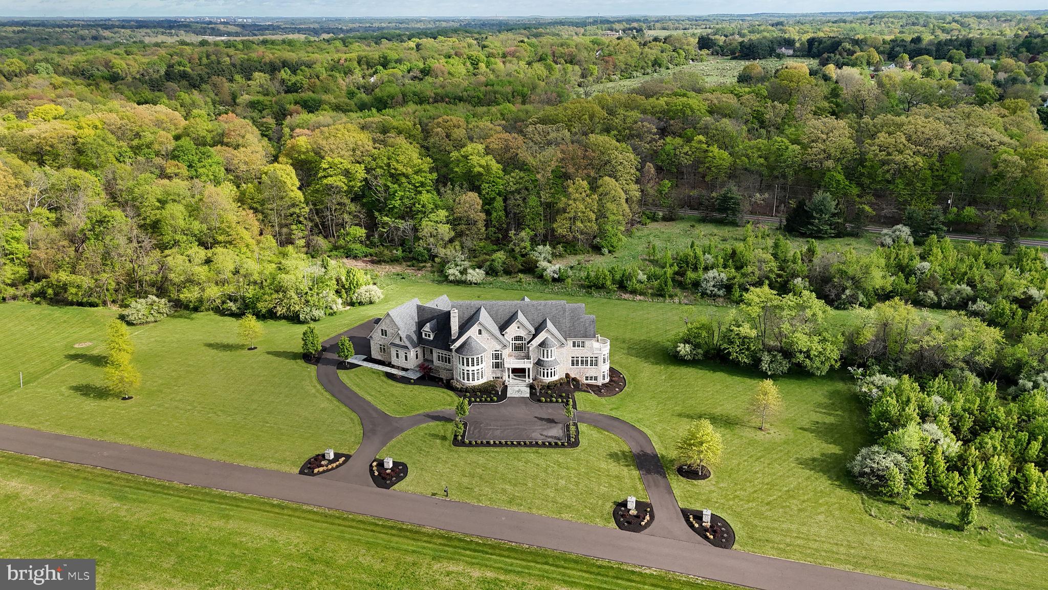 CREEKS BEND - Residential